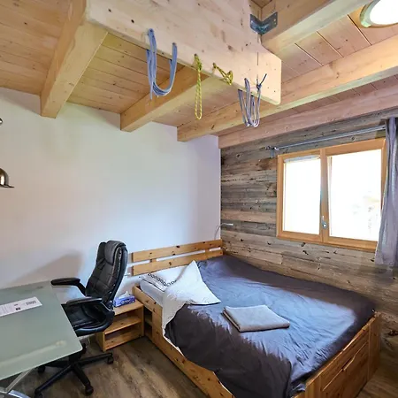 Séjour chez l'habitant La à Kio *